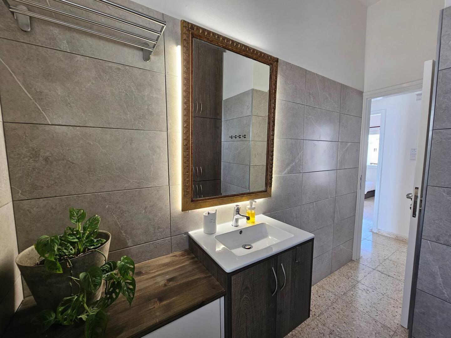 Ammos Beachfront Villa Paradise Ларнака Экстерьер фото
