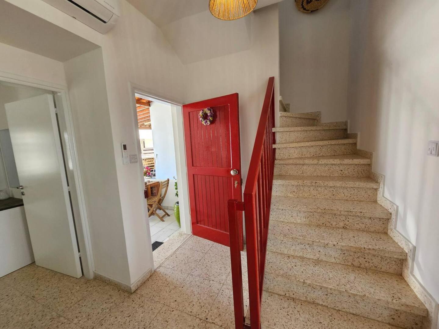 Ammos Beachfront Villa Paradise Ларнака Экстерьер фото