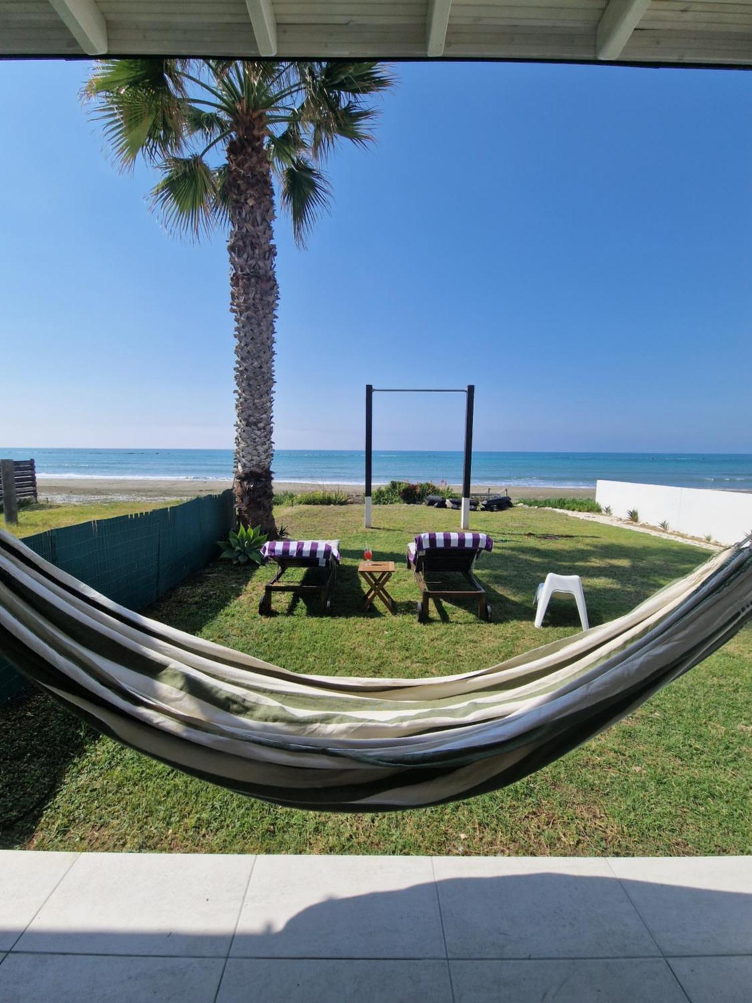 Ammos Beachfront Villa Paradise Ларнака Экстерьер фото